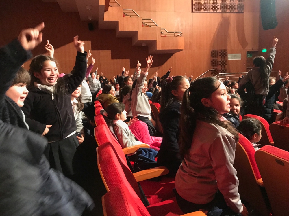  VISITA AL TEATRO